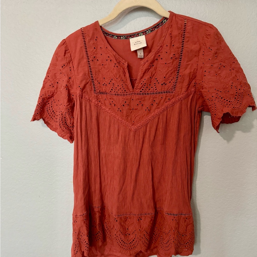Knox Rose Rust Orange Eyelet Lace Short Sleeve Blouse